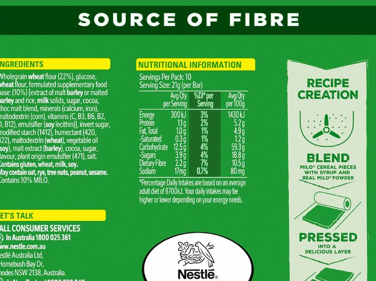 Pack photograph of Nestle Milo Snack Bars Original 10 pack showing the printed nutrition panel