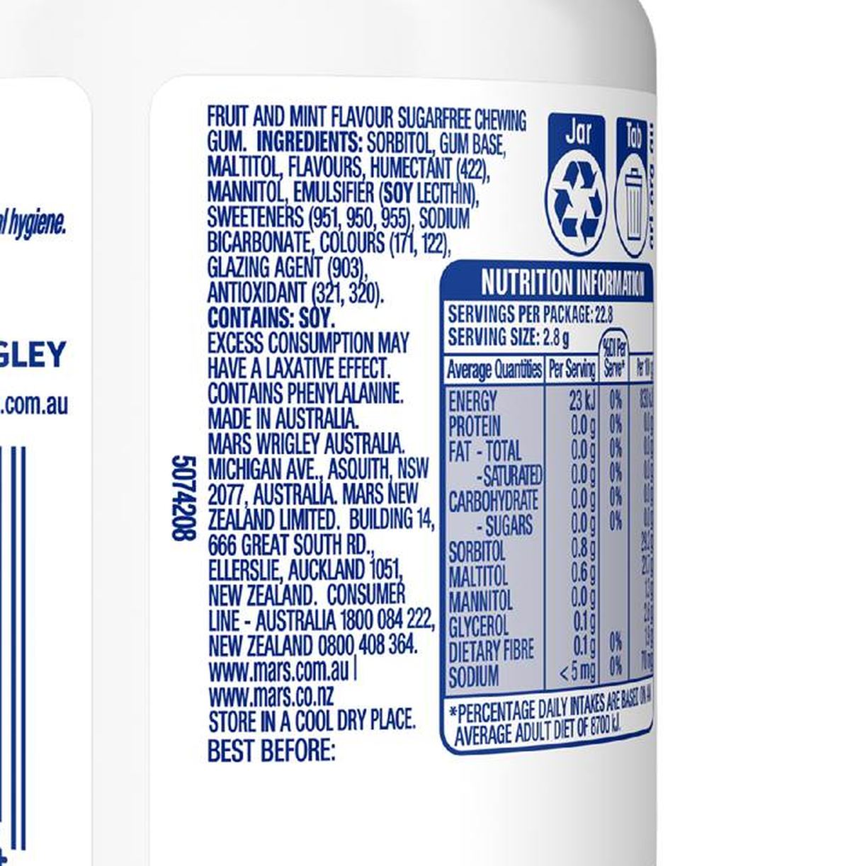 Pack photograph of Extra White Bubblemint Sugar Free Chewing Gum Bottle 64g showing the printed nutrition panel