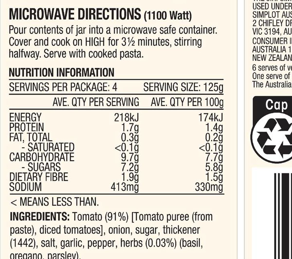 Pack photograph of Leggo's Napoletana With Chunky Tomato & Herbs Pasta Sauce 500g showing the printed nutrition panel