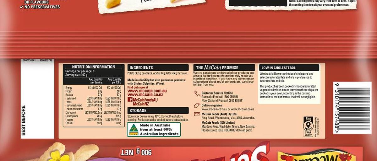 Pack photograph of McCain Superfries Crinkle Cut 900g showing the printed nutrition panel