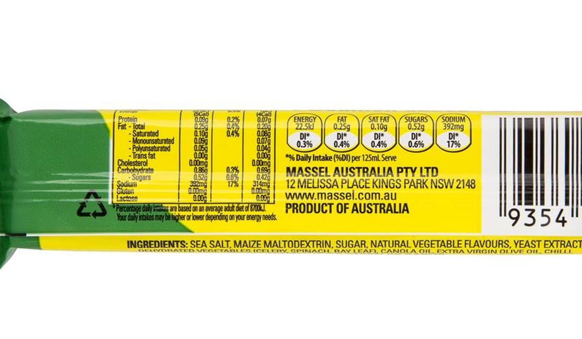 Pack photograph of Massel 7's Cubes Vegetable 35g showing the printed nutrition panel