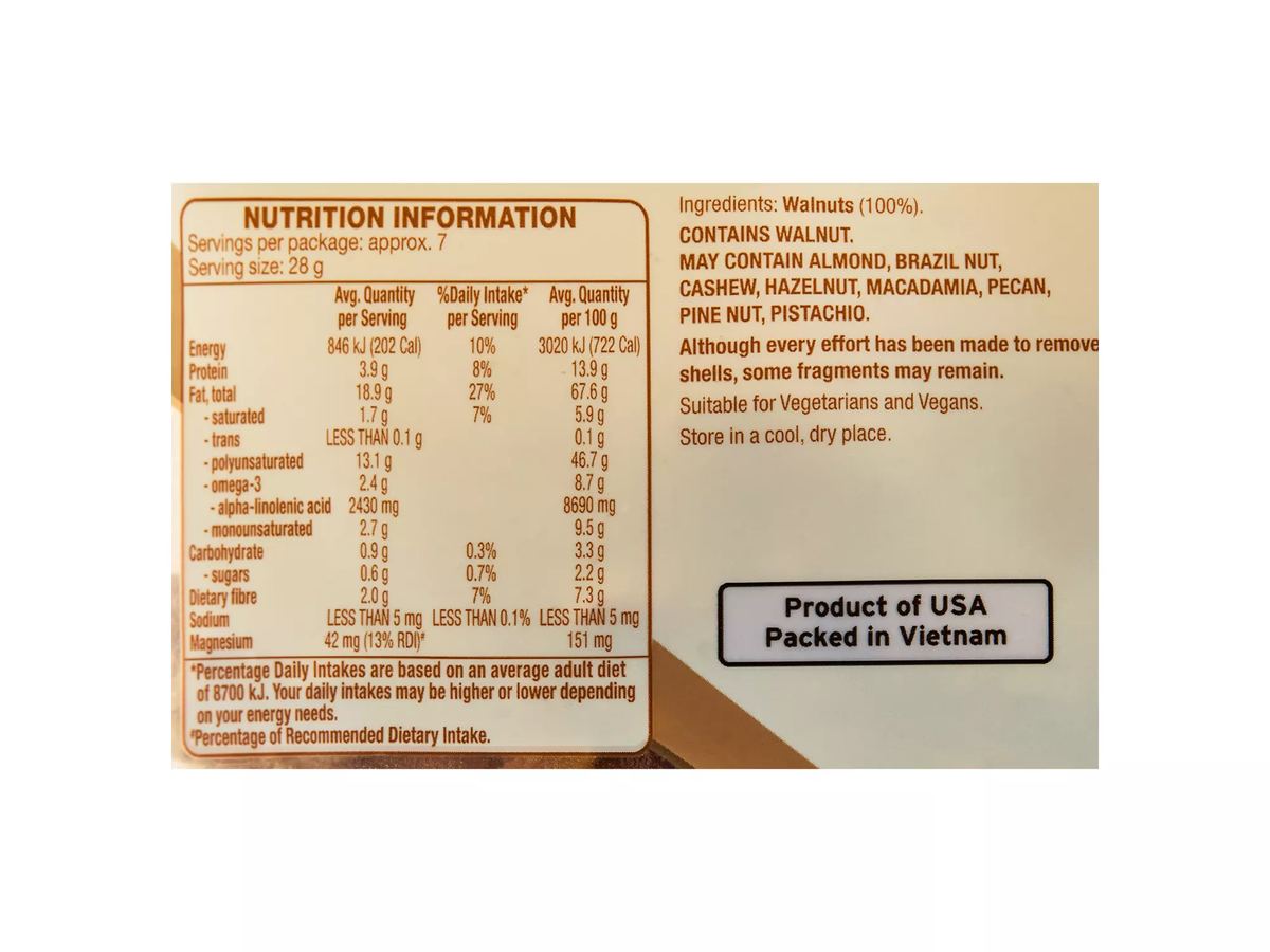 Pack photograph of OH SO NATURAL WHOLEFOODS Natural Walnuts 200g showing the printed nutrition panel