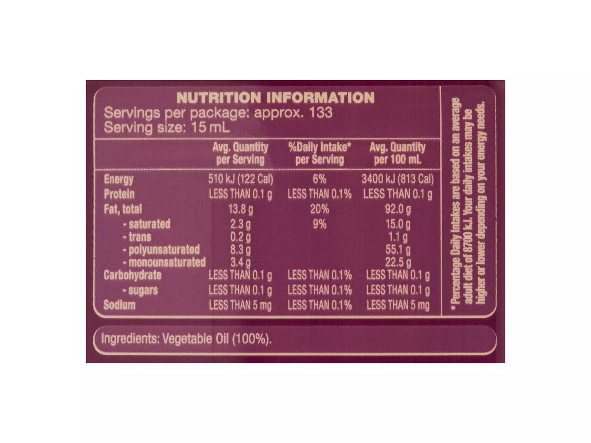 Pack photograph of PURE VITA Vegetable Oil 2L showing the printed nutrition panel