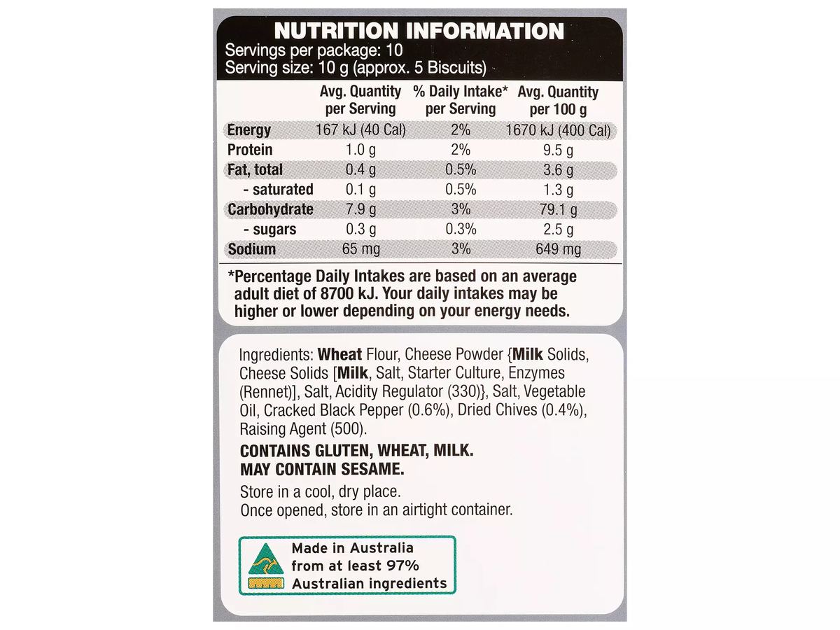 Pack photograph of DAMORA Fine Wafer Crackers Pepper & Chive 100g showing the printed nutrition panel