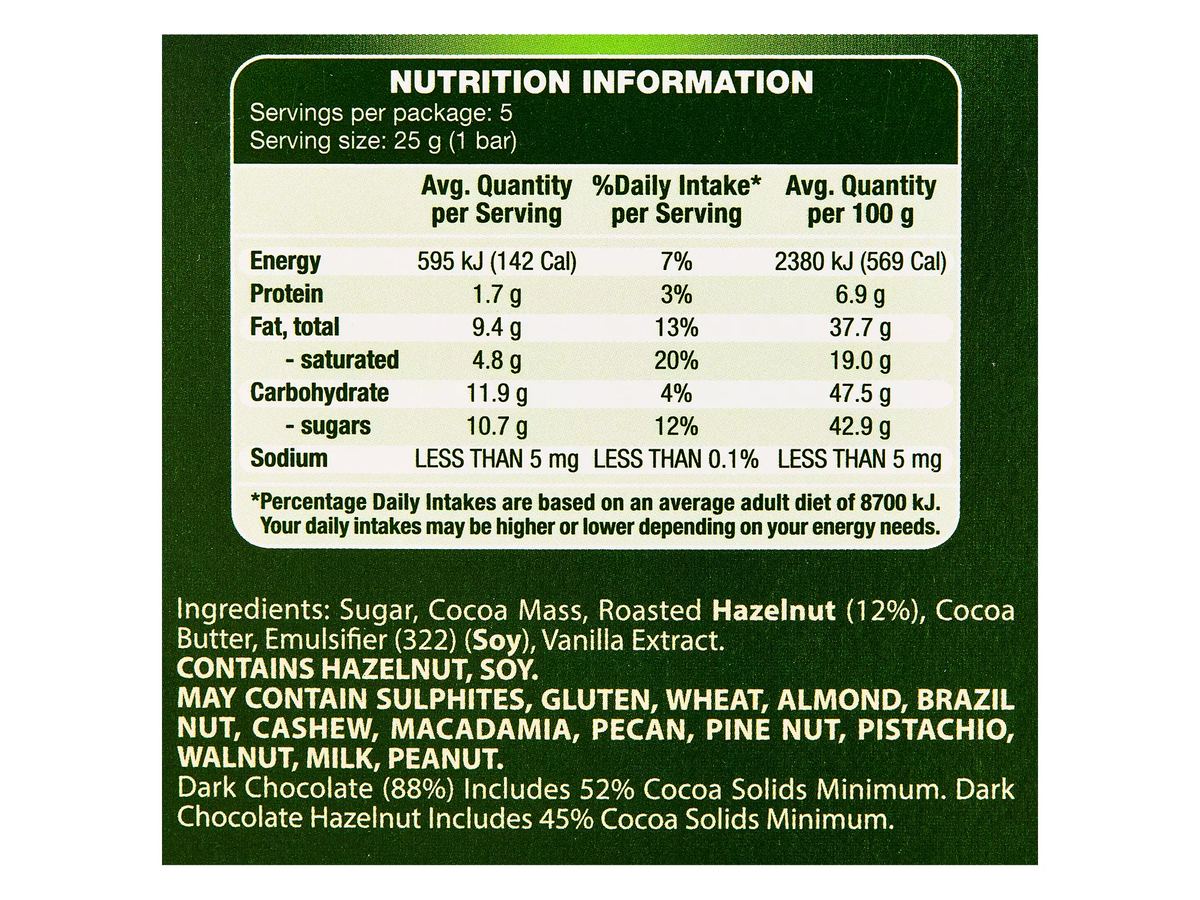 Pack photograph of MOSER ROTH Dark Roasted Hazelnut 5 Pack 125g showing the printed nutrition panel
